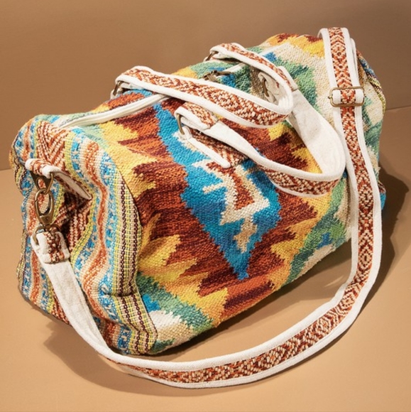 Boho Travel Bag - Ethnic Navajo Design - Handwoven from Fully Fine Cotton - Picture 4 of 9